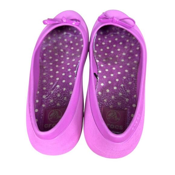 Crocs Mammoth Bow Flat Pink Slip On Shoes Waterproof Rubber Round Toe Womens 9 - Picture 10 of 16